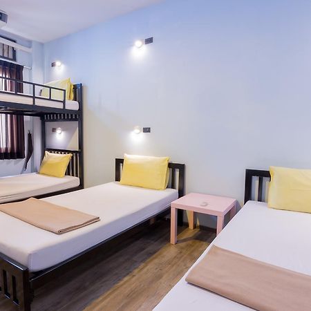 Oldtown Hostel バンコク都 エクステリア 写真