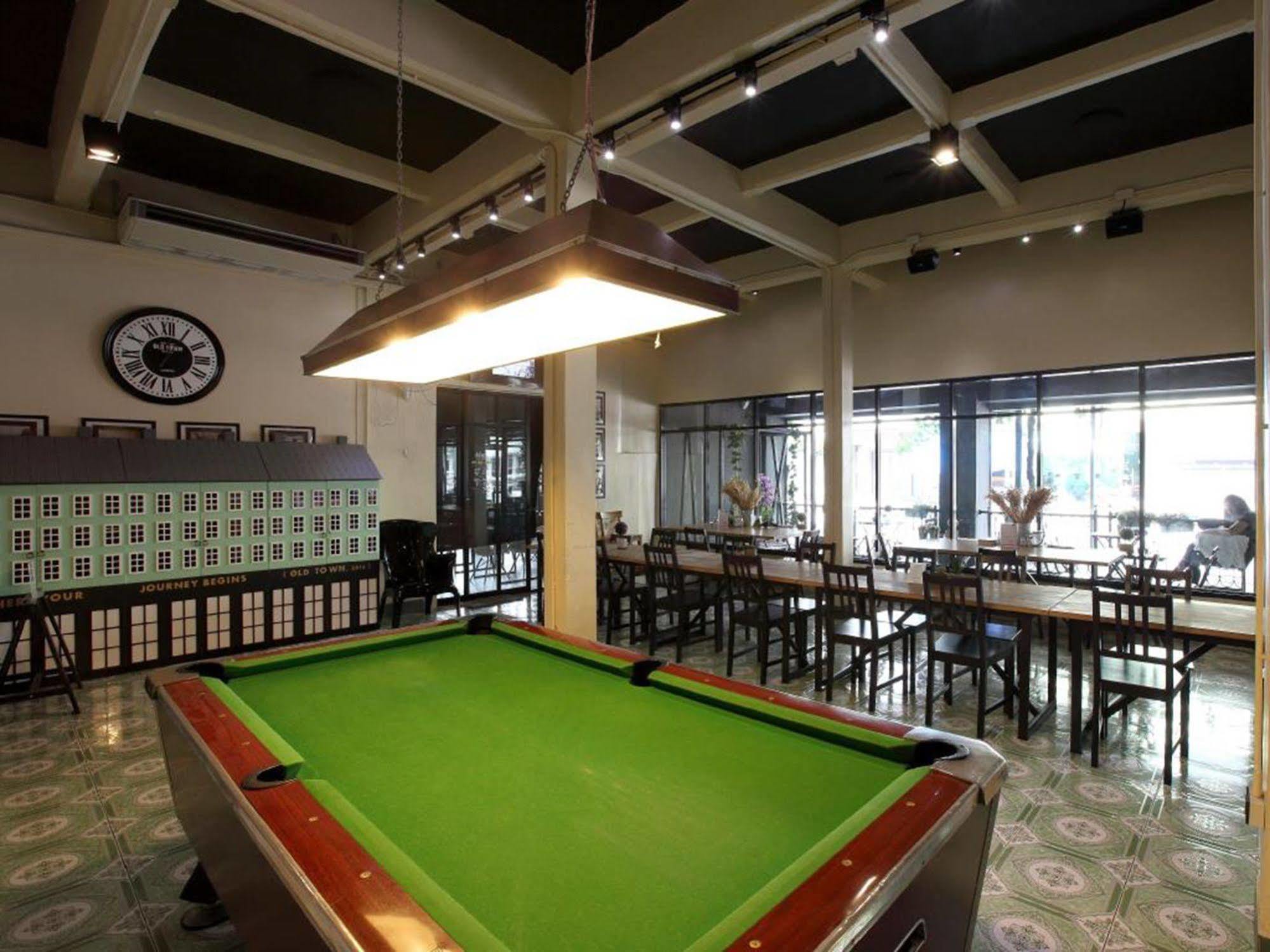 Oldtown Hostel バンコク都 エクステリア 写真