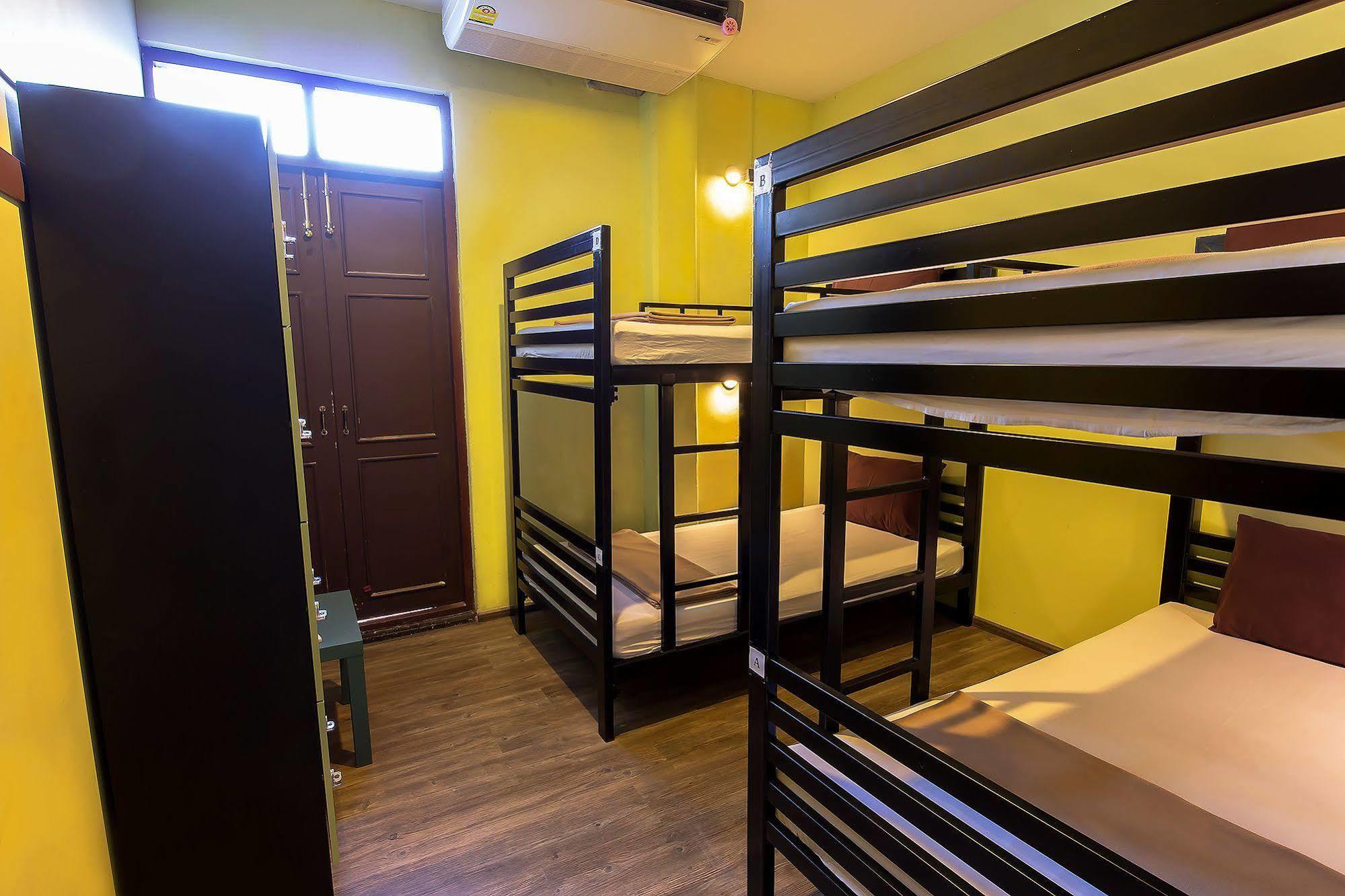 Oldtown Hostel バンコク都 エクステリア 写真